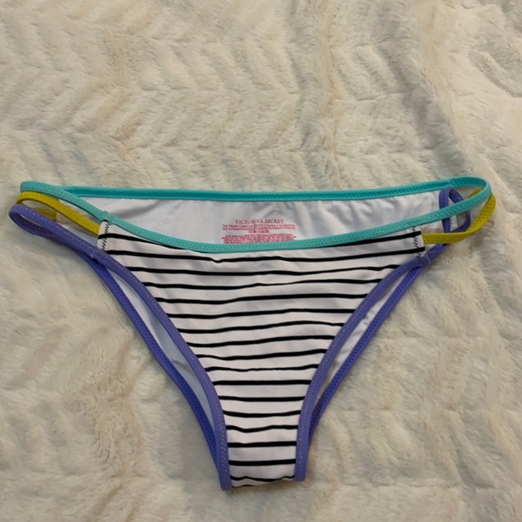 Victoria’s Secret the strappy cheeky bikini